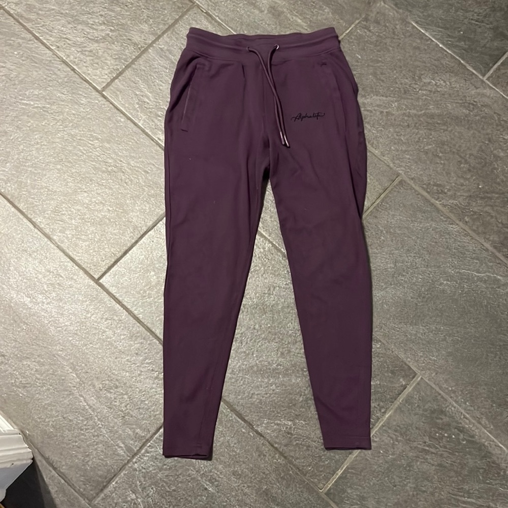 alphalete joggers